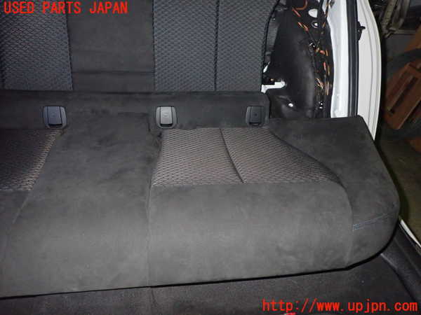1UPJ-9236537385]BMW 330e(8E20)リアシート 中古_4