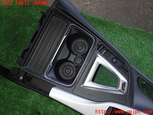 1UPJ-9236537540]BMW 330e(8E20)センターコンソール 中古_3