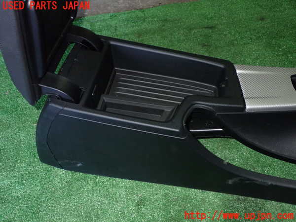 1UPJ-9236537540]BMW 330e(8E20)センターコンソール 中古_4