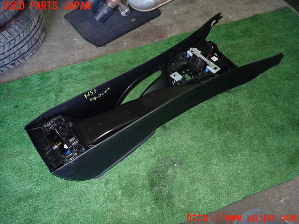 1UPJ-9236537540]BMW 330e(8E20)センターコンソール 中古_5