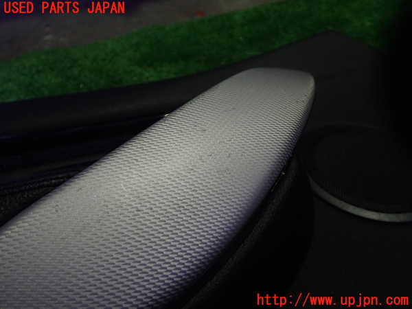1UPJ-9236531264]BMW 330e(8E20)左前ドア内張り 中古_3