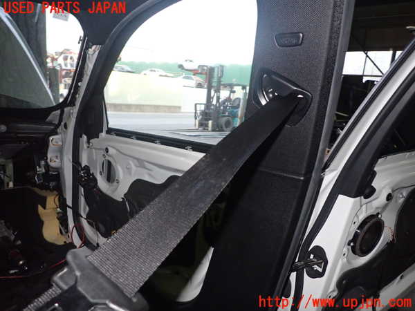 1UPJ-9236537045]BMW 330e(8E20)運転席シートベルト 中古_2