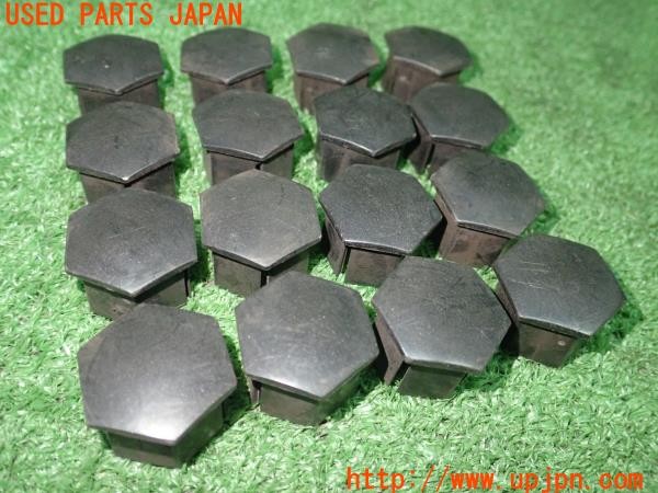 3UPJ=9236540974]プジョー 208(P21HN05)前期 純正？ ホイールボルトキャップ ナットキャップ 16個 中古_3