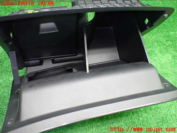 1UPJ-9236547516]プジョー・208(P21HN05)グローブボックス1 中古_3