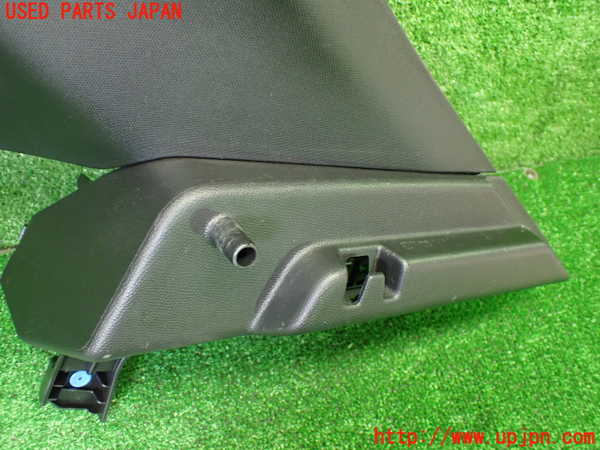 1UPJ-9236547675]プジョー・208(P21HN05)右リアピラートリム 中古_2