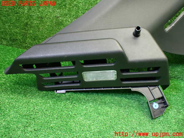 1UPJ-9236547680]プジョー・208(P21HN05)左リアピラートリム 中古_3