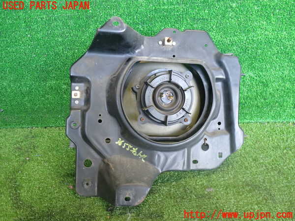 2UPJ-9236551130]ビッグホーン(UBS73GW)右ヘッドライト ハロゲン 中古_3