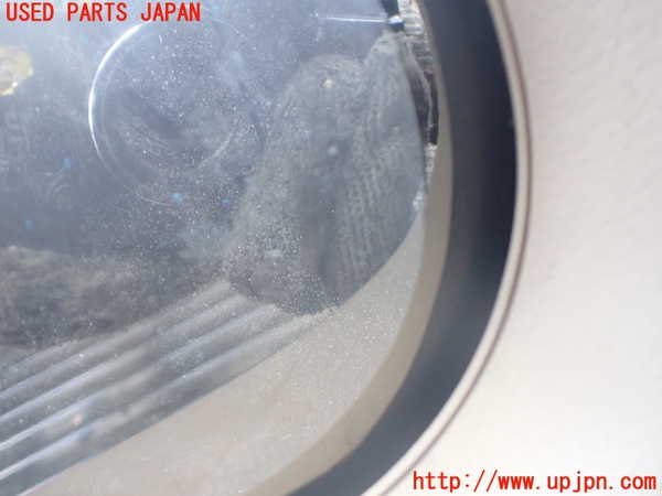 2UPJ-9236551380]ビッグホーン(UBS73GW)右クォーターガラス 中古_2