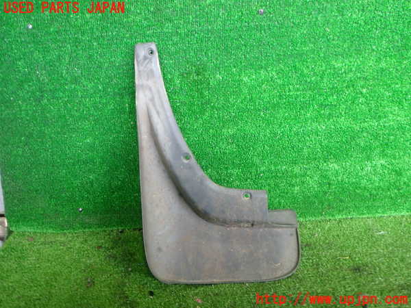 2UPJ-9236551450]ビッグホーン(UBS73GW)右フロントマッドガード(泥除け) 中古_2