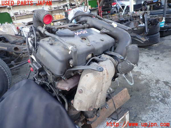 2UPJ-9236552010]ビッグホーン(UBS73GW)エンジン 4JX1 4WD 中古_2