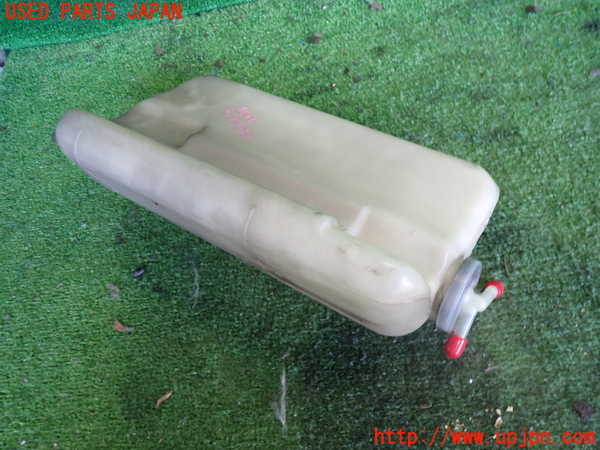 2UPJ-9236552410]ビッグホーン(UBS73GW)ラジエータータンク 中古_2