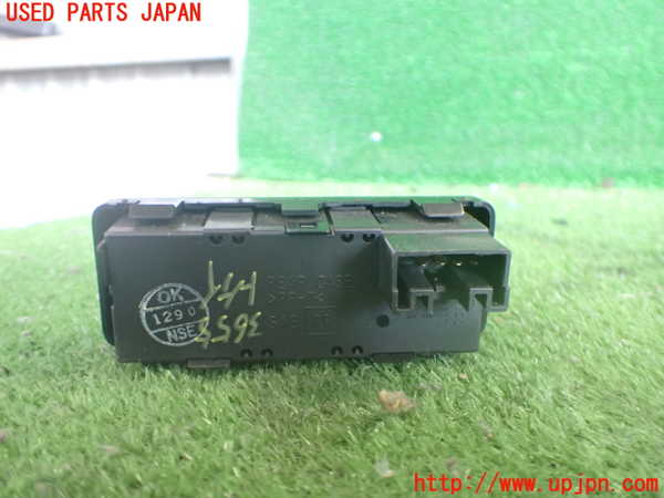 2UPJ-9236557850]ビッグホーン(UBS73GW)時計 中古_2