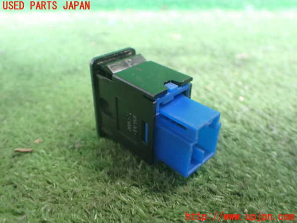 2UPJ-9236556311]ビッグホーン(UBS73GW)スイッチ6 (シート) 中古_2