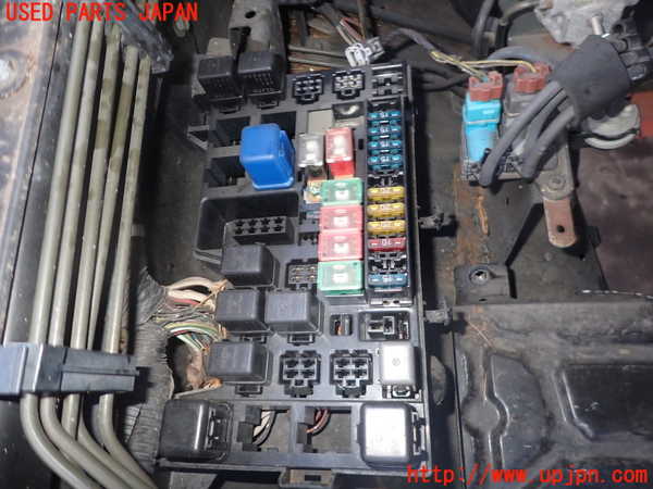 2UPJ-9236556741]ビッグホーン(UBS73GW)ヒューズボックス1 中古_3