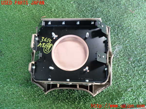 2UPJ-9236557865]ビッグホーン(UBS73GW)運転席側エアバッグカバー 中古_2