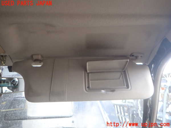 2UPJ-9236557625]ビッグホーン(UBS73GW)室内サンバイザー右側 中古_2