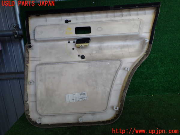 2UPJ-9236551324]ビッグホーン(UBS73GW)左後ドア内張り 中古_4
