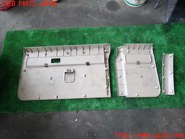 2UPJ-9236551578]ビッグホーン(UBS73GW)バックドア内張り 中古_2