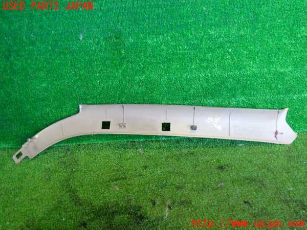 2UPJ-9236557655]ビッグホーン(UBS73GW)右フロントピラートリム 中古_2