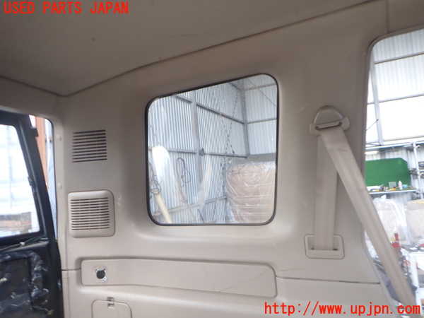 2UPJ-9236557680]ビッグホーン(UBS73GW)左リアピラートリム 中古_2