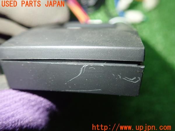 3UPJ=9236560512]アバルト 124スパイダー(NF2EK)amon エーモン フットライト フロアライト 足元灯 LED 白色 中古_5