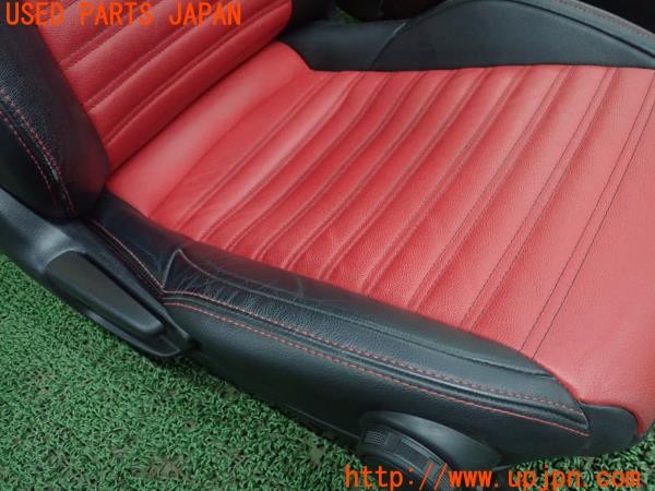 3UPJ=9236560609]アバルト 124スパイダー(NF2EK)純正 シートセット BOSEヘッドレストスピーカー内臓 運転席 助手席 中古_4