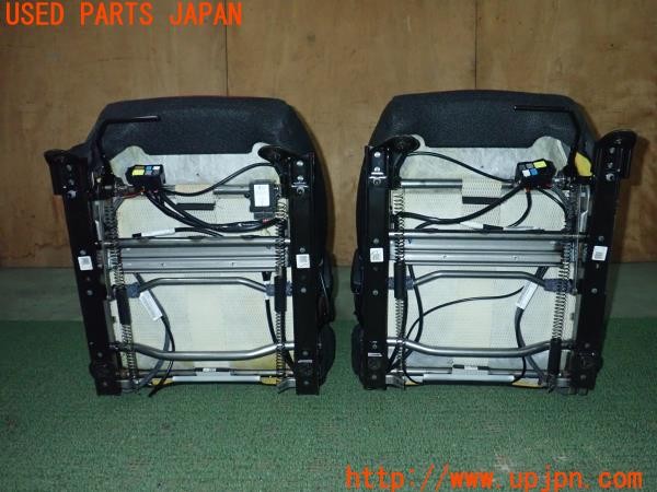 3UPJ=9236560609]アバルト 124スパイダー(NF2EK)純正 シートセット BOSEヘッドレストスピーカー内臓 運転席 助手席 中古_5
