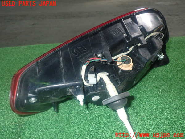 1UPJ-9236561536]アバルト・124スパイダー(NF2EK)左テールランプ 中古_2