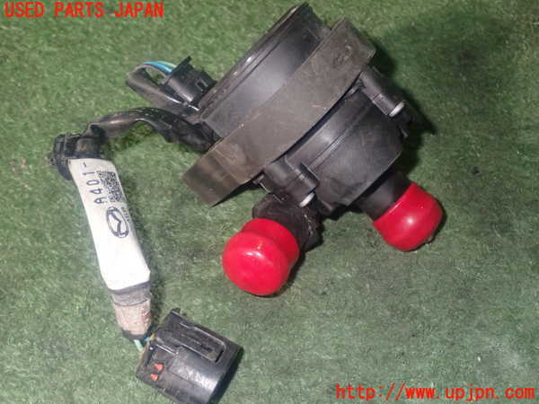 1UPJ-9236562110]アバルト・124スパイダー(NF2EK)ウォーターポンプ 中古_2