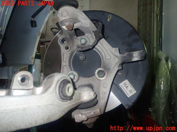 1UPJ-9236564295]アバルト・124スパイダー(NF2EK)左フロントナックルハブ 中古_2