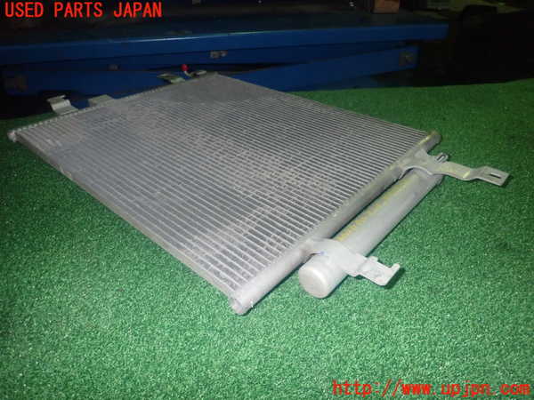 1UPJ-9236566031]アバルト・124スパイダー(NF2EK)エアコンコンデンサー1 中古_3