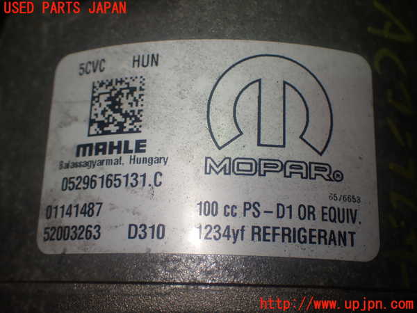 1UPJ-9236566025]アバルト・124スパイダー(NF2EK)エアコンコンプレッサー 中古_4