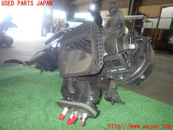 1UPJ-9236566081]アバルト・124スパイダー(NF2EK)エバポレーター1 中古_3