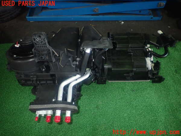 1UPJ-9236566081]アバルト・124スパイダー(NF2EK)エバポレーター1 中古_4