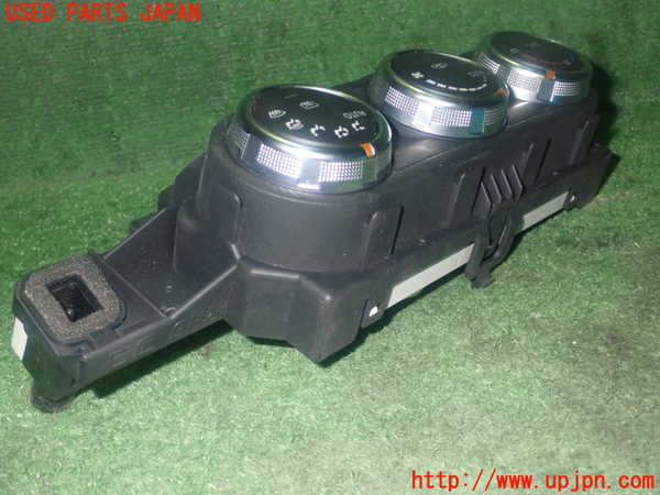 1UPJ-9236566066]アバルト・124スパイダー(NF2EK)エアコンスイッチ1 中古_3
