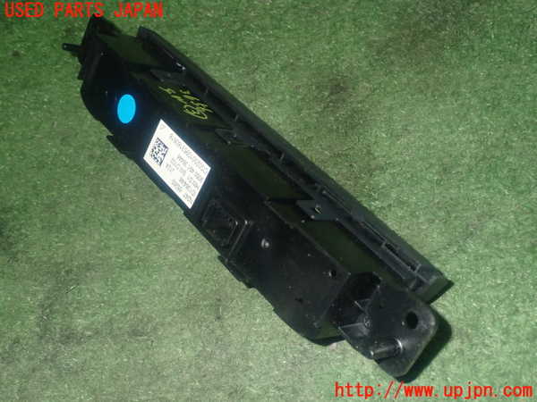 1UPJ-9236566308]アバルト・124スパイダー(NF2EK)スイッチ3 (シートヒーター) 中古_2