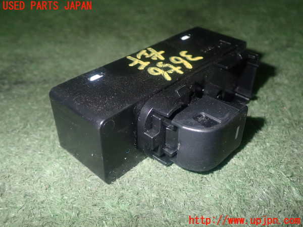 1UPJ-9236566245]アバルト・124スパイダー(NF2EK)左パワーウィンドウスイッチ 中古_2