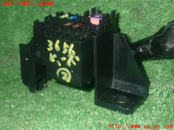 1UPJ-9236566742]アバルト・124スパイダー(NF2EK)ヒューズボックス2 中古_2