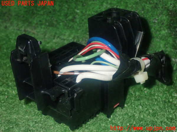 1UPJ-9236566742]アバルト・124スパイダー(NF2EK)ヒューズボックス2 中古_3