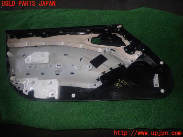 1UPJ-9236561234]アバルト・124スパイダー(NF2EK)右ドア内張り 中古_2