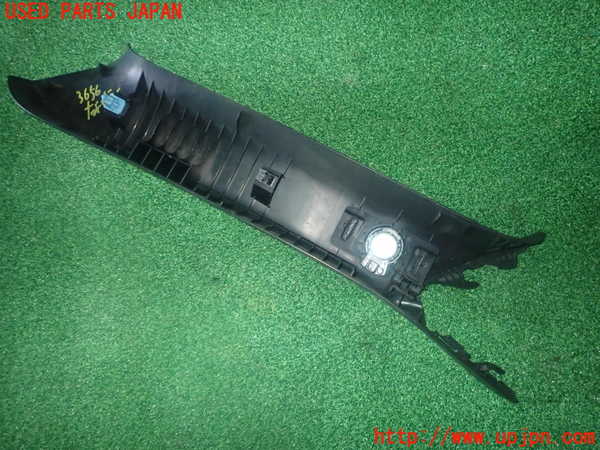 1UPJ-9236567655]アバルト・124スパイダー(NF2EK)右フロントピラートリム 中古_2