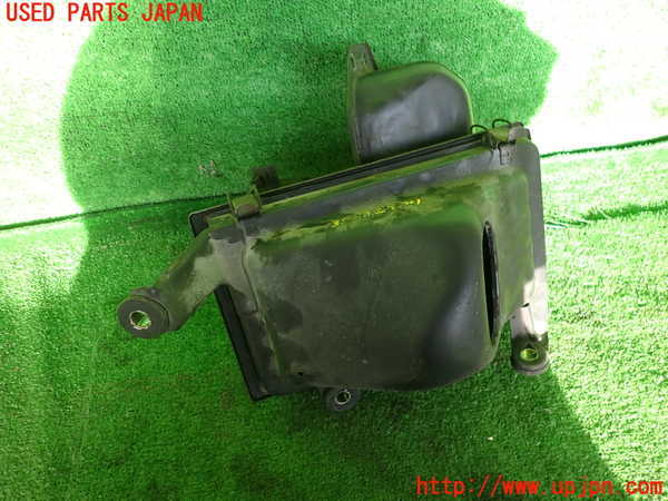 2UPJ-9236572560]アルシオーネ(AX7)エアクリーナーボックス 中古_2