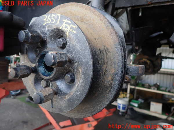 2UPJ-9236574290]アルシオーネ(AX7)右フロントナックルハブ 中古_2