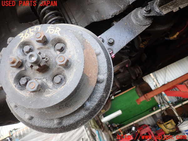 2UPJ-9236574300]アルシオーネ(AX7)右リアナックルハブ 中古_2