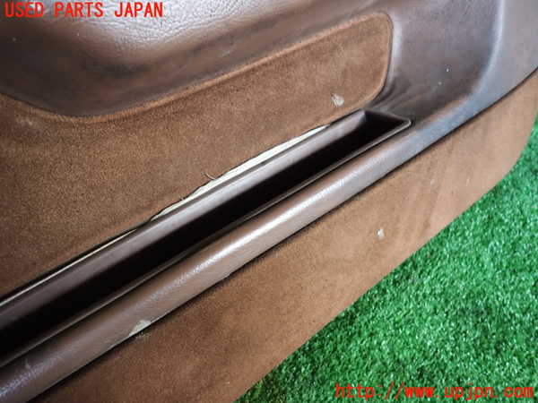 2UPJ-9236571234]アルシオーネ(AX7)右ドア内張り (ジャンク品) 中古_2