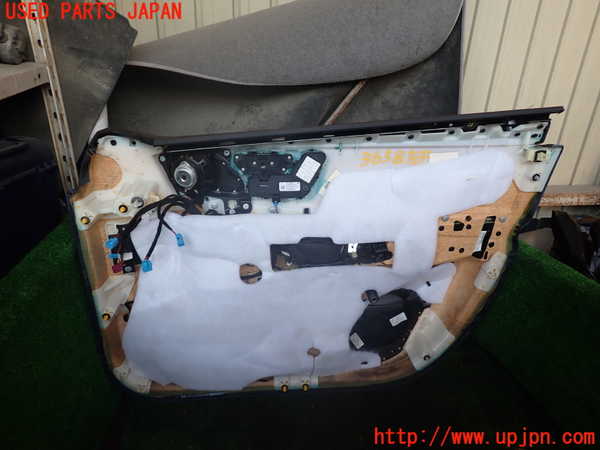1UPJ-9236581264]ベンツ S400 h(ハイブリッド)(222057)左前ドア内張り 中古_4