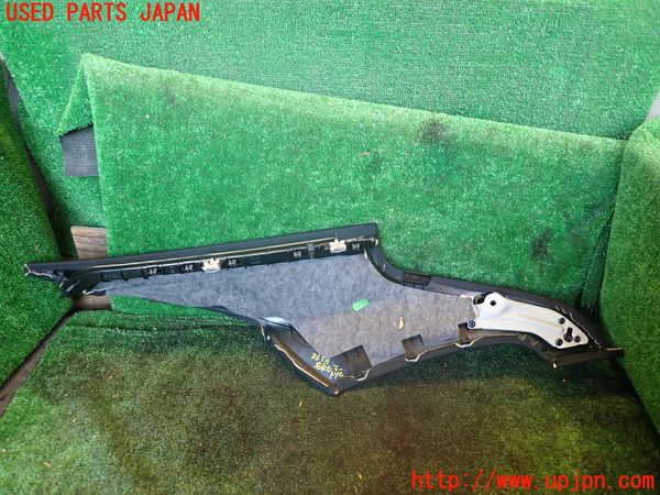 1UPJ-9236587675]ベンツ S400 h(ハイブリッド)(222057)右リアピラートリム 中古_2