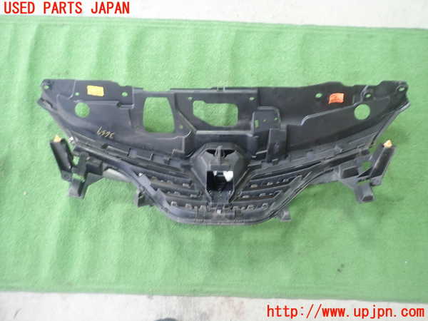 1UPJ-9236591050]ルノー・ルーテシア(クリオ)(BJAH5H)ラジエターグリル 中古_2