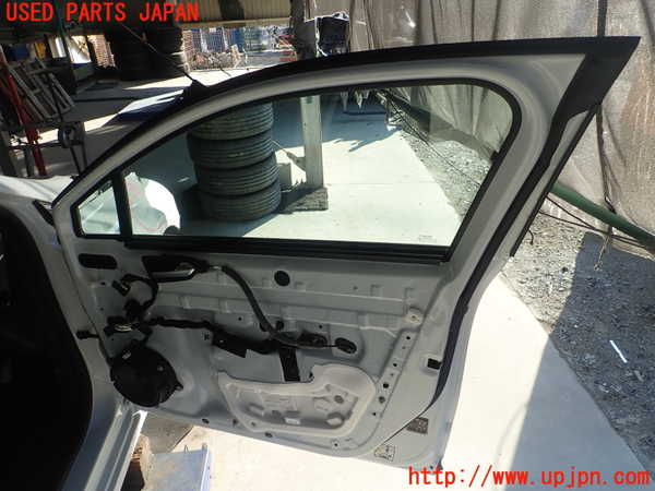 1UPJ-9236591230]ルノー・ルーテシア(クリオ)(BJAH5H)右前ドア 中古 SISECAM M352 43R-00097_3