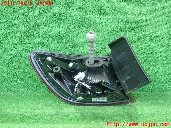 1UPJ-9236591530]ルノー・ルーテシア(クリオ)(BJAH5H)右テールランプ 中古_3